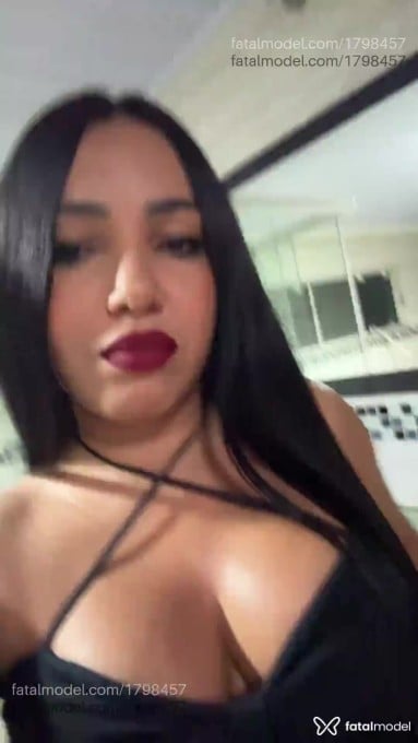 Acompanhante mulher morena (o) de olhos castanhos em Santo Antônio da Platina - Ana Júlia