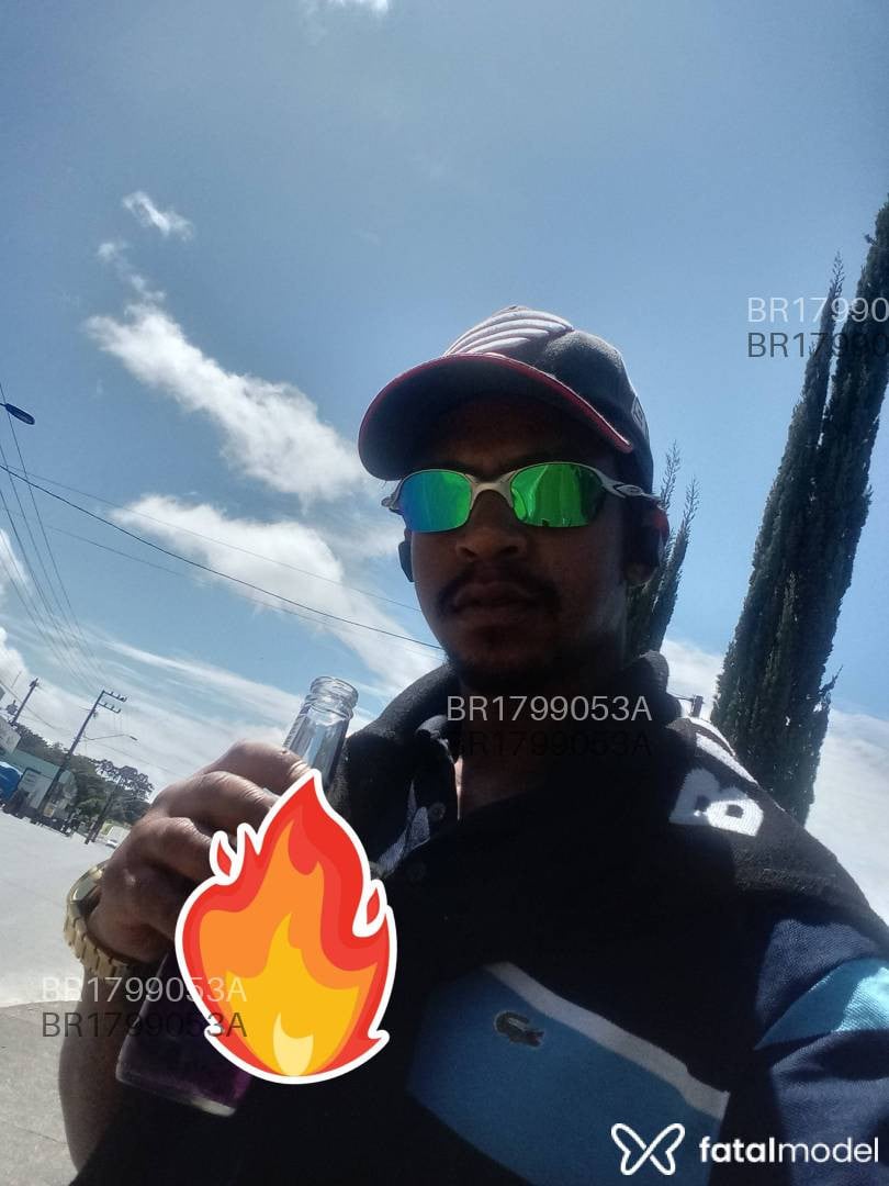 Acompanhante homem morena (o) de olhos pretos em Imbuia Acompanhante homem morena (o) de olhos pretos em Imbuia - Neguinho paulista