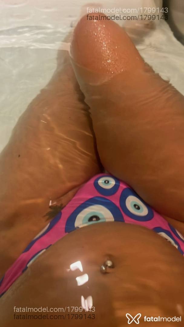 Acompanhante mulher morena (o) de olhos castanhos em Cabo Frio Acompanhante mulher morena (o) de olhos castanhos em Cabo Frio - Brendaa