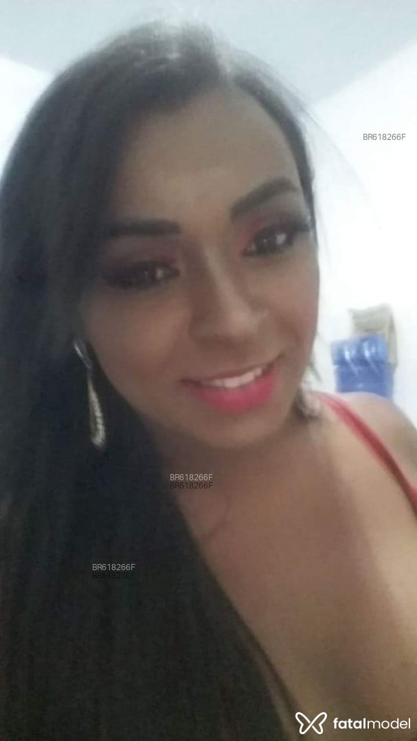 Acompanhante mulher trans morena (o) de olhos pretos em Luiziana - Evellym Esteves