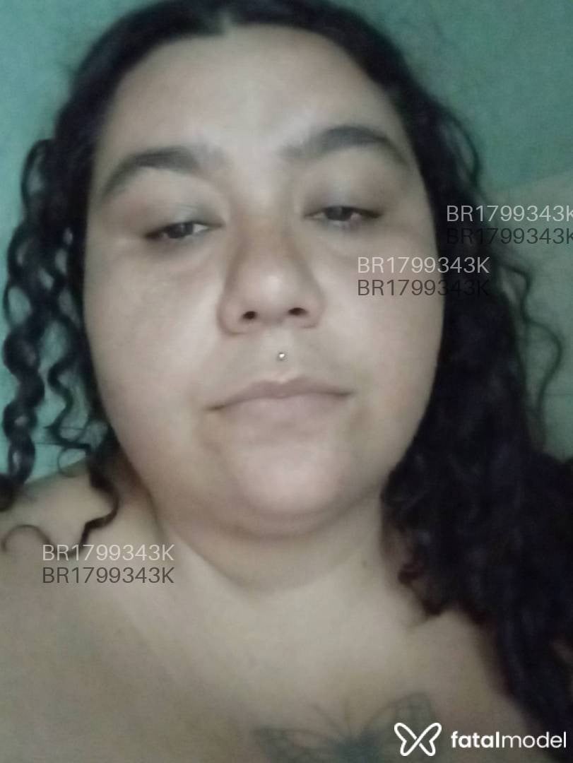 Acompanhante mulher morena (o) de olhos castanhos em Duque de Caxias - Scarlet
