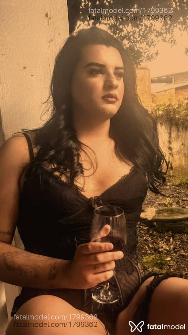 Acompanhante mulher trans morena (o) de olhos castanhos em São Bento do Sul - Luana Hilkman
