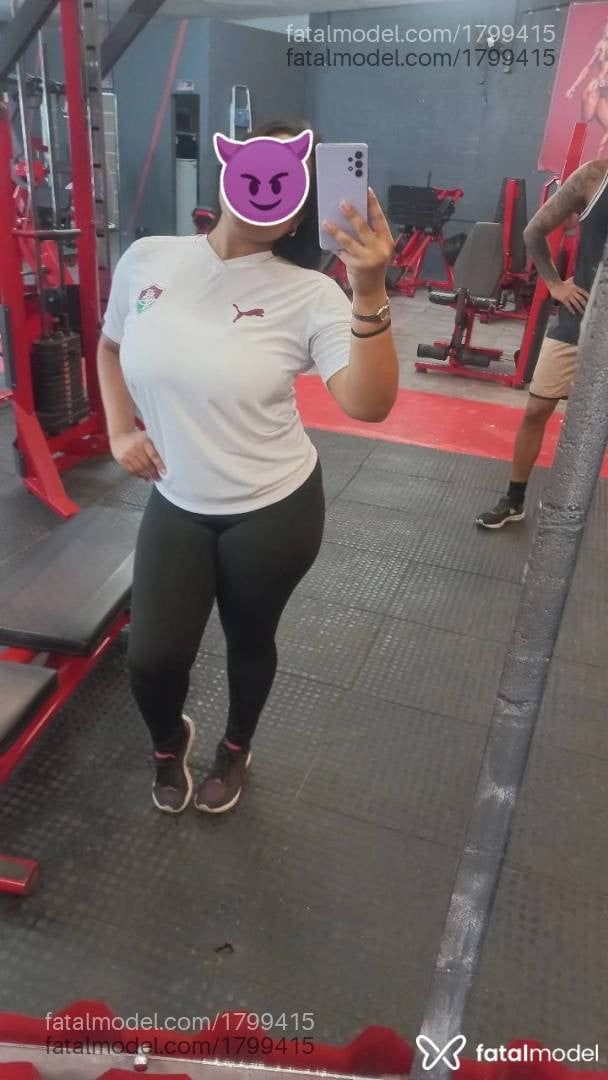 Acompanhante mulher com cabelo castanho de olhos castanhos - Ana Clara