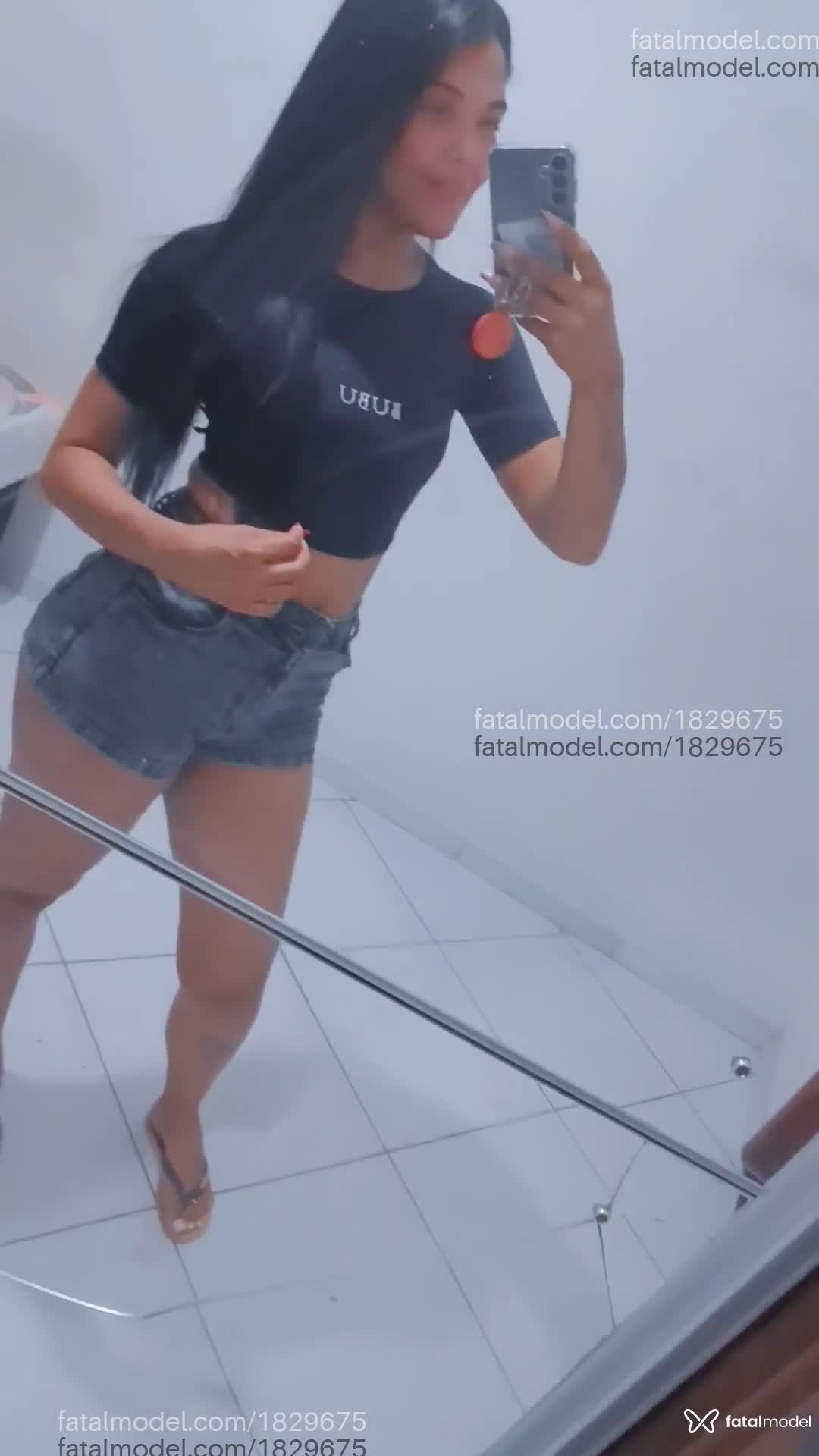 Acompanhante mulher morena (o) de olhos pretos - Bia castro Acompanhante mulher morena (o) de olhos pretos - Bia castro