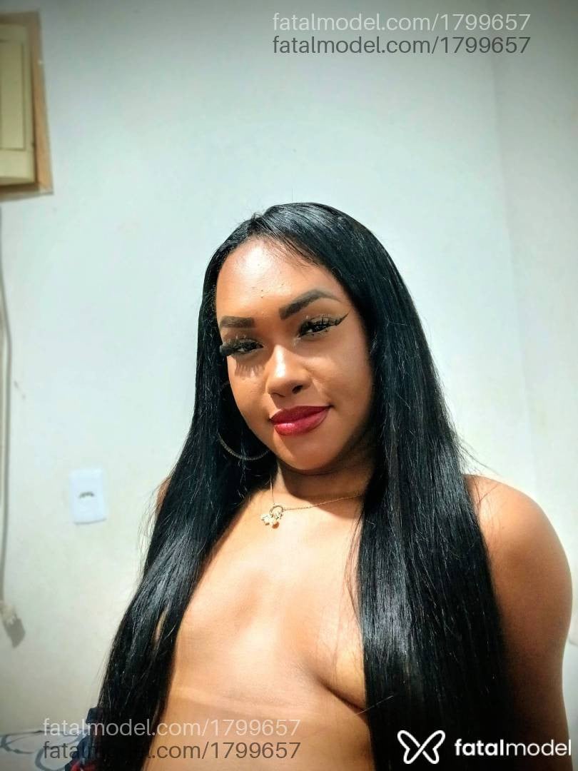 Acompanhante mulher morena (o) de olhos castanhos - Éricka Gold Acompanhante mulher morena (o) de olhos castanhos - Éricka Gold