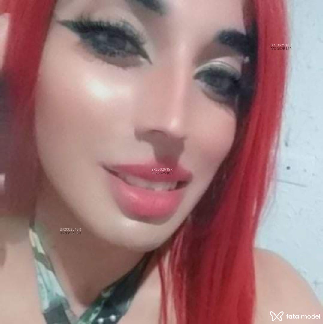 Acompanhante mulher trans com cabelo castanho de olhos castanhos em Jacutinga - Thalita Ioozy