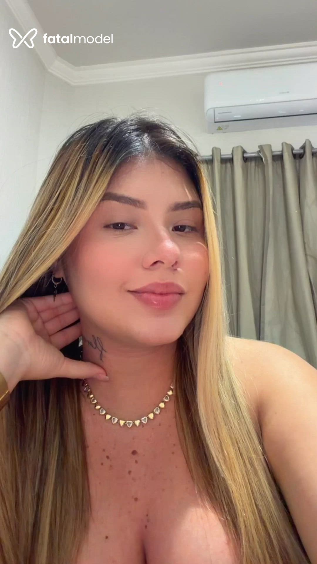Acompanhante mulher loira (o) de olhos castanhos em Montes Claros - Laís Oliveira