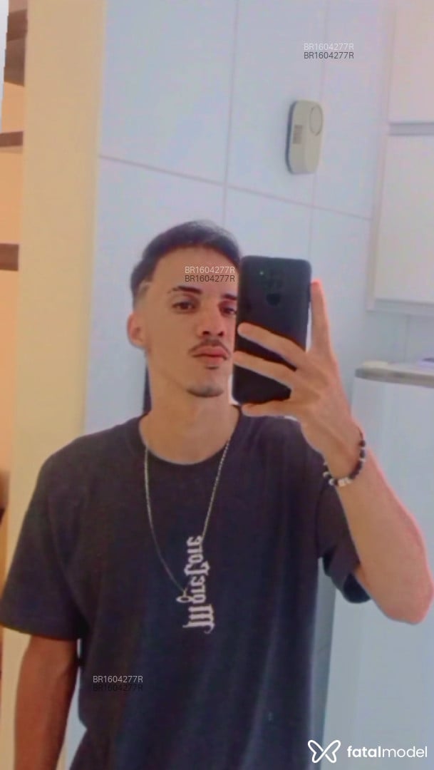 Acompanhante homem morena (o) de olhos castanhos - Leandro Lyns Acompanhante homem morena (o) de olhos castanhos - Leandro Lyns
