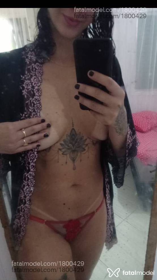 Acompanhante mulher morena (o) de olhos pretos - Amanda Lima Acompanhante mulher morena (o) de olhos pretos - Amanda Lima