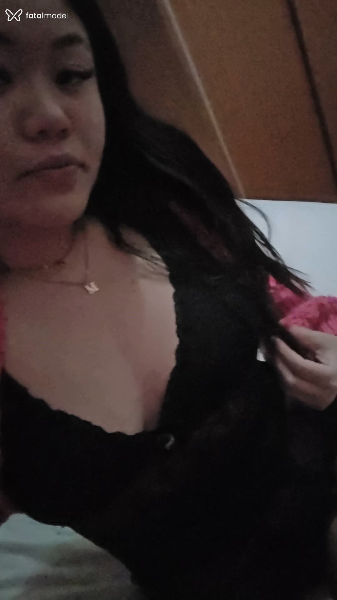 Acompanhante mulher morena (o) de olhos castanhos - Akemi Minato