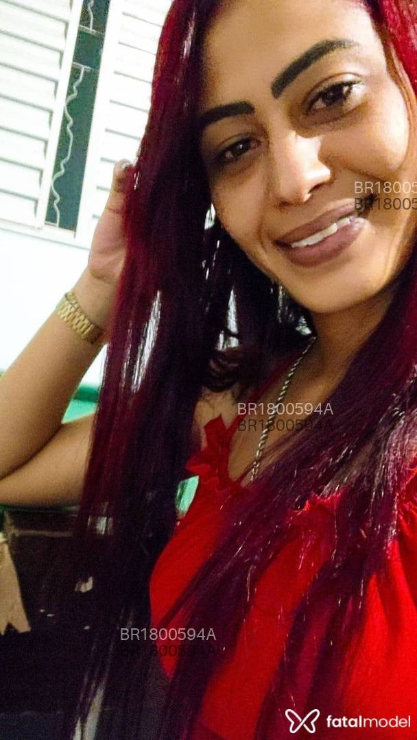 Acompanhante mulher ruiva (o) de olhos castanhos em Patrocínio - Lavínia