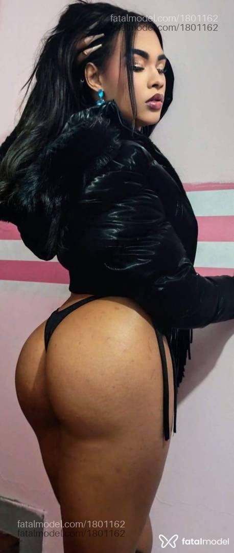 Acompanhante mulher trans morena (o) de olhos pretos em Poços de Caldas - Isis Dolls