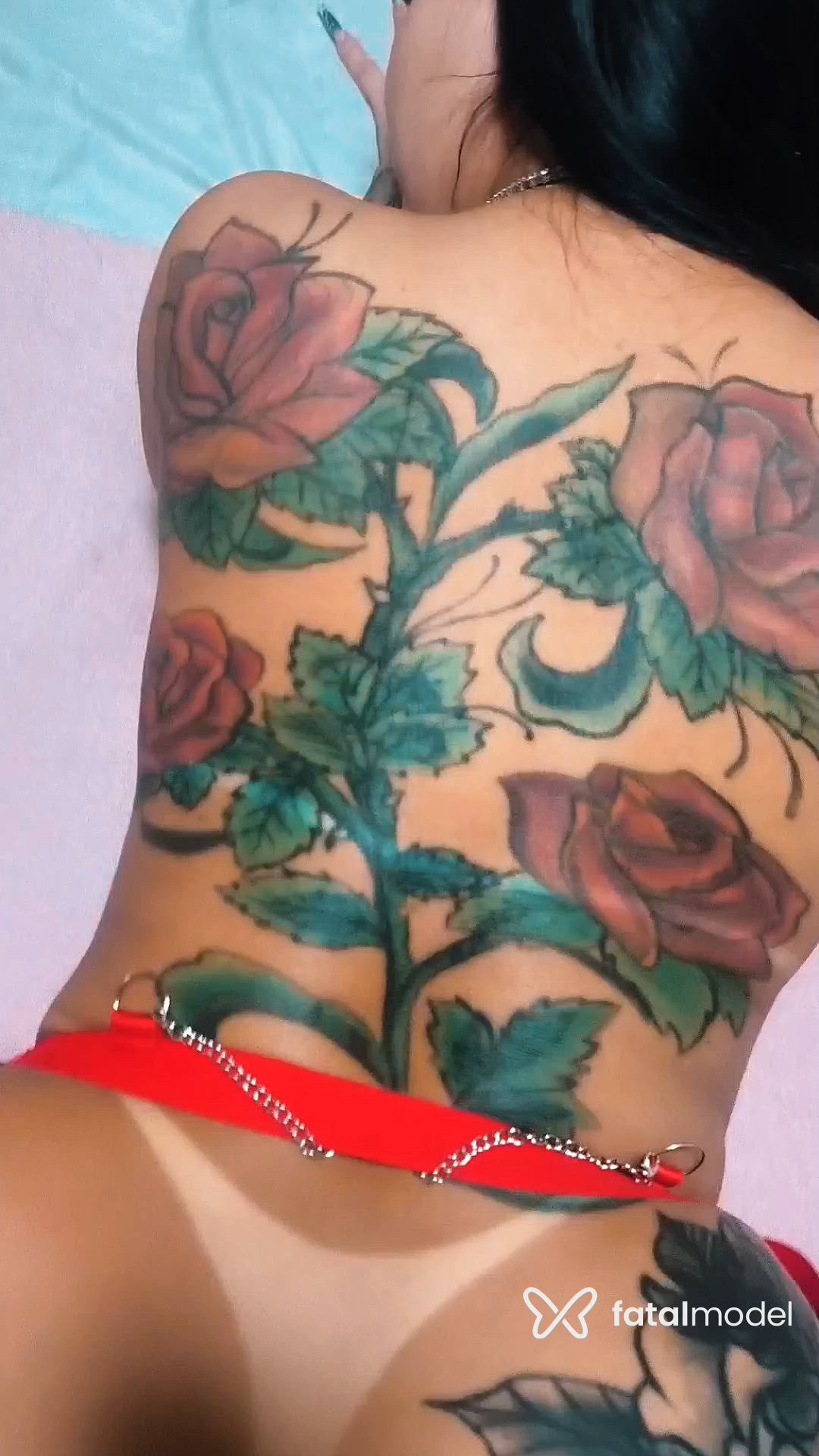 Acompanhante mulher morena (o) de olhos verdes - Brenda Esther