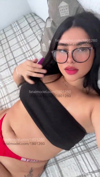 Acompanhante mulher com cabelo castanho de olhos castanhos em Poá Acompanhante mulher com cabelo castanho de olhos castanhos em Poá - Melissa