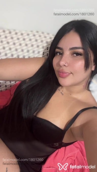 Acompanhante mulher com cabelo castanho de olhos castanhos em Poá Acompanhante mulher com cabelo castanho de olhos castanhos em Poá - Melissa