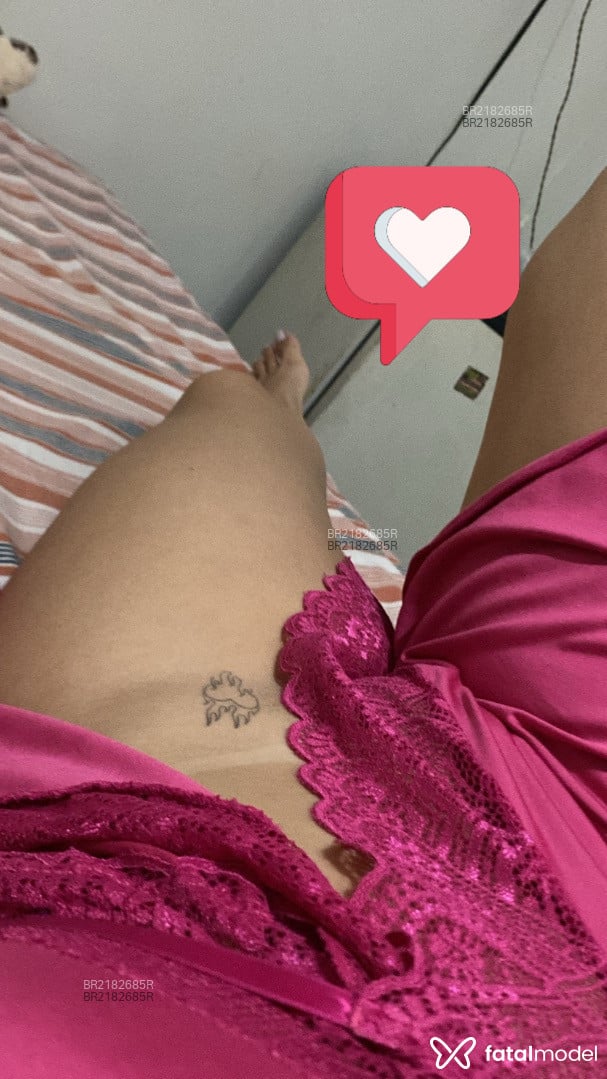 Acompanhante mulher loira (o) de olhos castanhos em Sete Lagoas - Bella