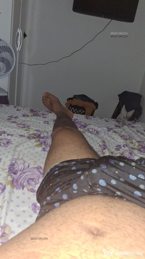 Acompanhante homem com cabelo grisalho de olhos pretos em Feira de Santana - Luan