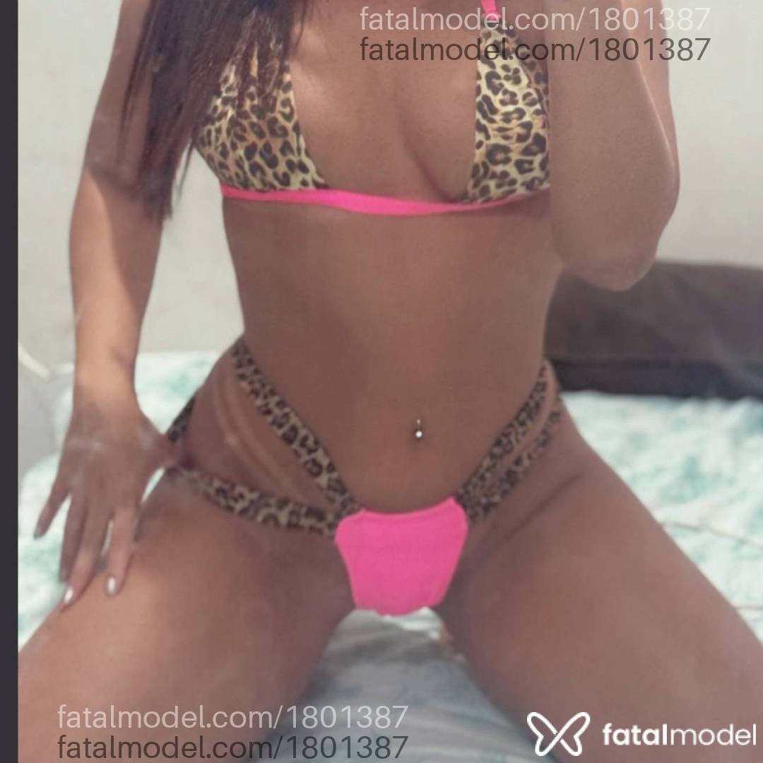 Acompanhante mulher com cabelo castanho de olhos castanhos - Juliana Acompanhante mulher com cabelo castanho de olhos castanhos - Juliana