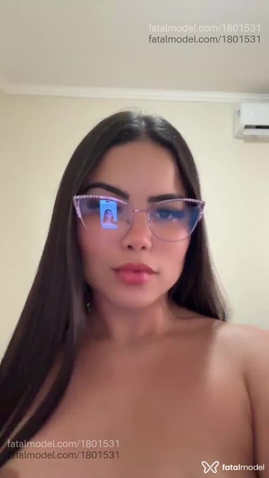 Acompanhante mulher morena (o) de olhos castanhos em Fortaleza - JENNIFER