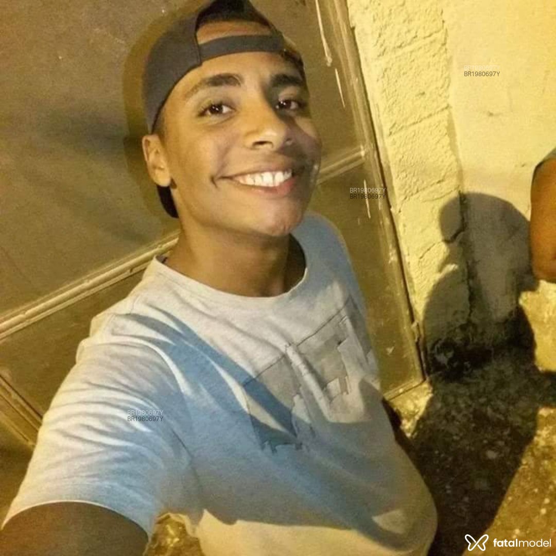 Acompanhante homem morena (o) de olhos castanhos em Pouso Alegre Acompanhante homem morena (o) de olhos castanhos em Pouso Alegre - Marcos Vieira