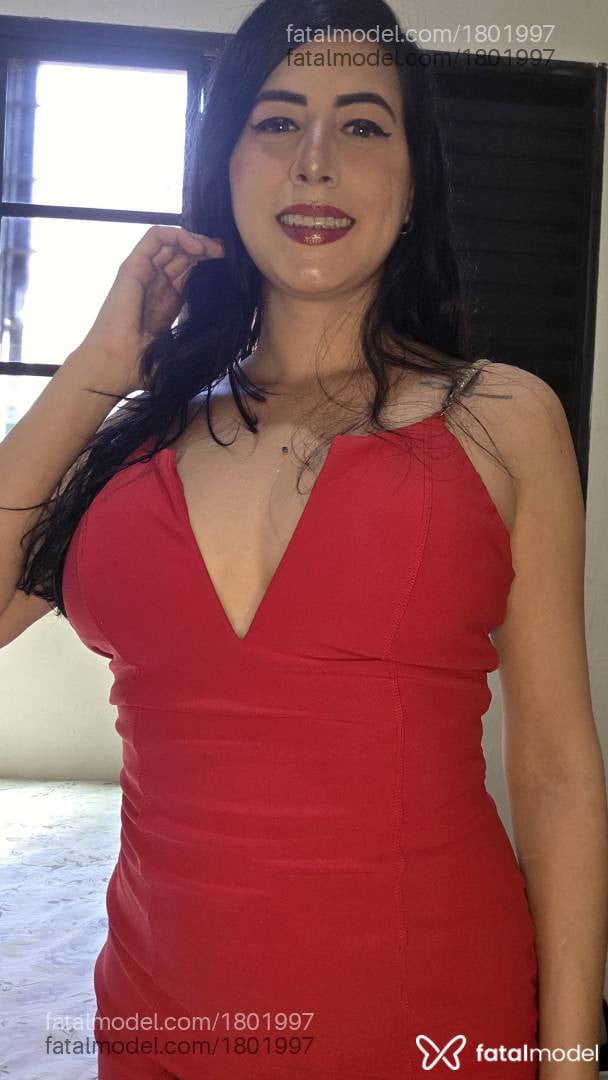 Acompanhante mulher morena (o) de olhos azuis em Botucatu - Clara