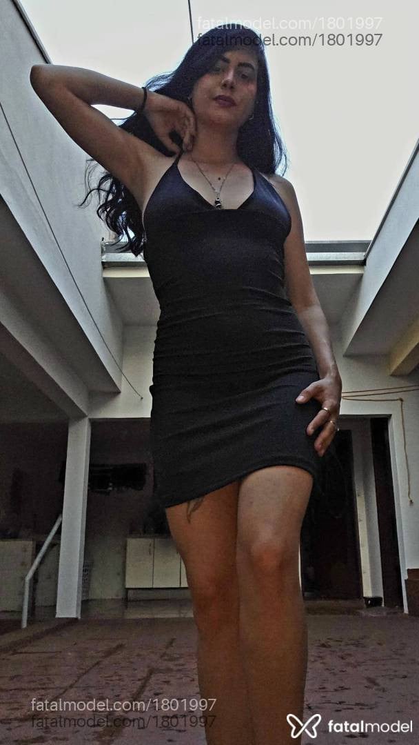Acompanhante mulher morena (o) de olhos azuis - Clara