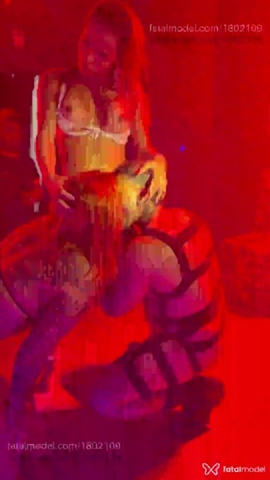 Acompanhante mulher trans ruiva (o) de olhos castanhos em São Paulo - Bella donatto