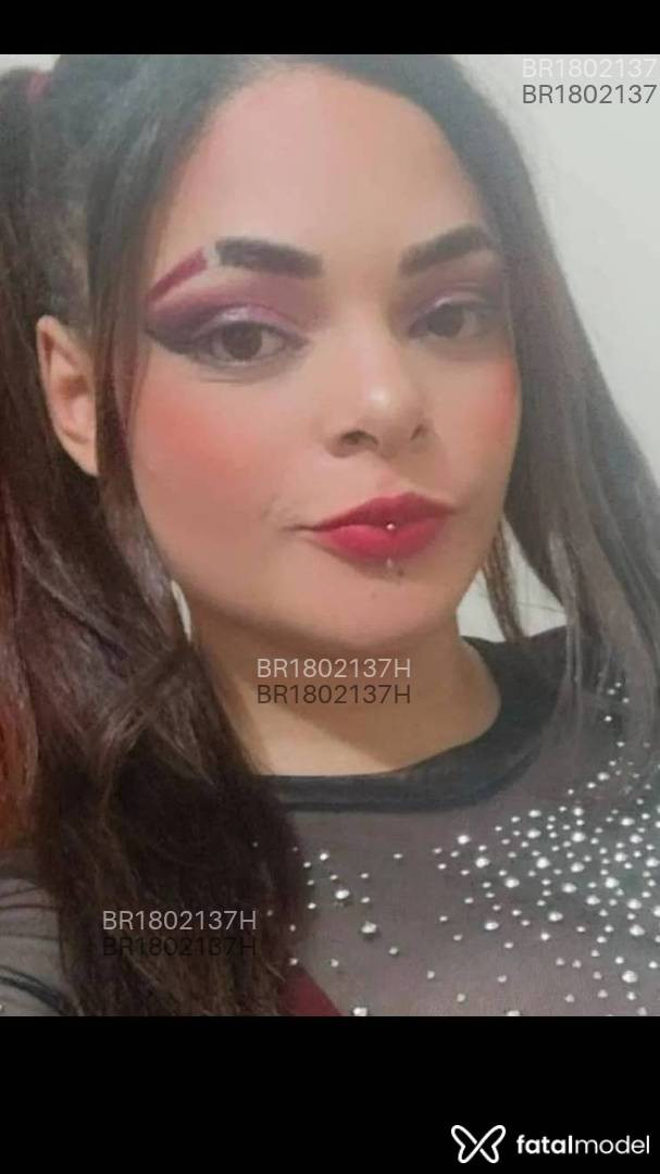 Acompanhante mulher com cabelo castanho de olhos castanhos em Virtual - Thaycris