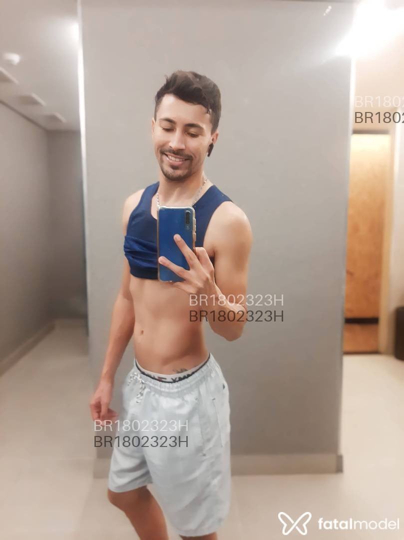 Acompanhante homem morena (o) de olhos pretos - Raphael Paulista Acompanhante homem morena (o) de olhos pretos - Raphael Paulista