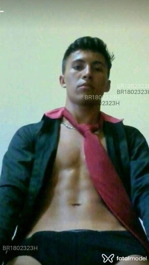 Acompanhante homem morena (o) de olhos pretos - Raphael Paulista Acompanhante homem morena (o) de olhos pretos - Raphael Paulista