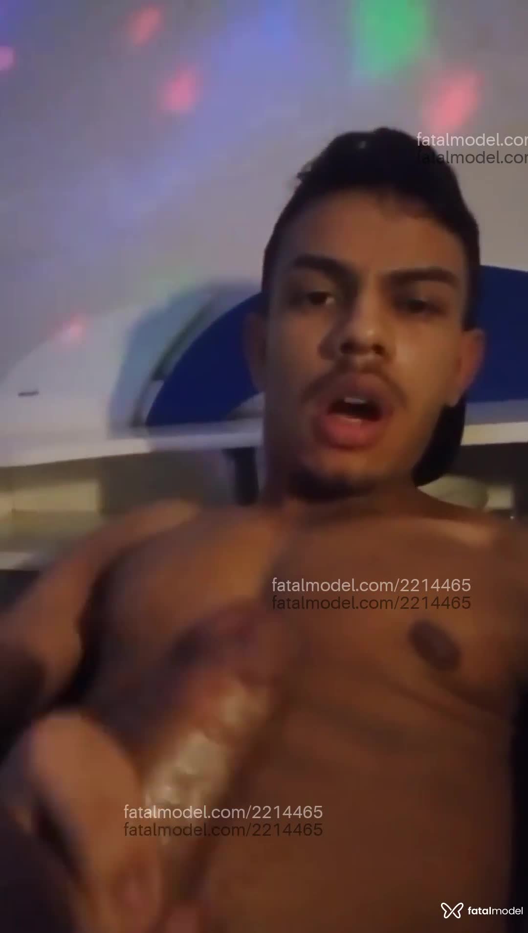 Acompanhante homem morena (o) de olhos castanhos em Brasília - Brian