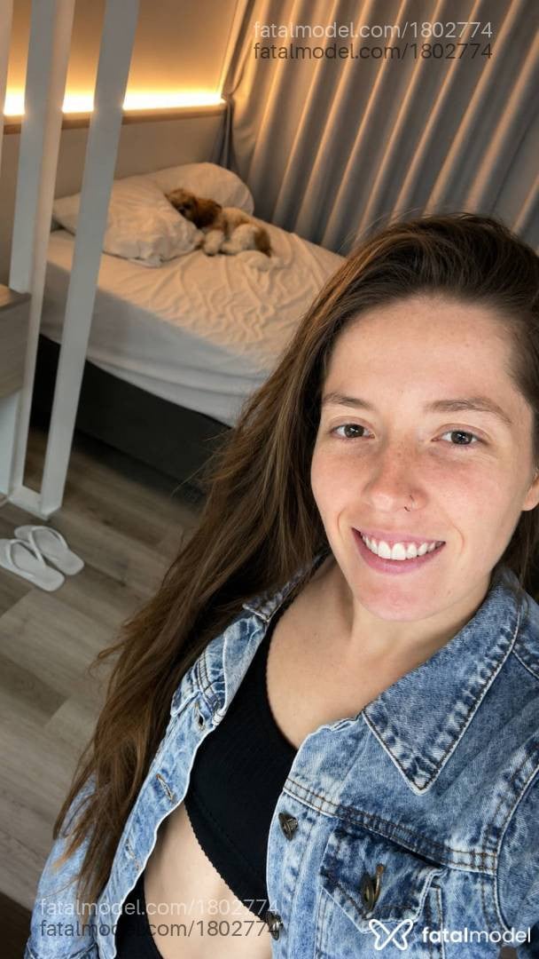Acompanhante mulher ruiva (o) de olhos castanhos - Bruna Costa