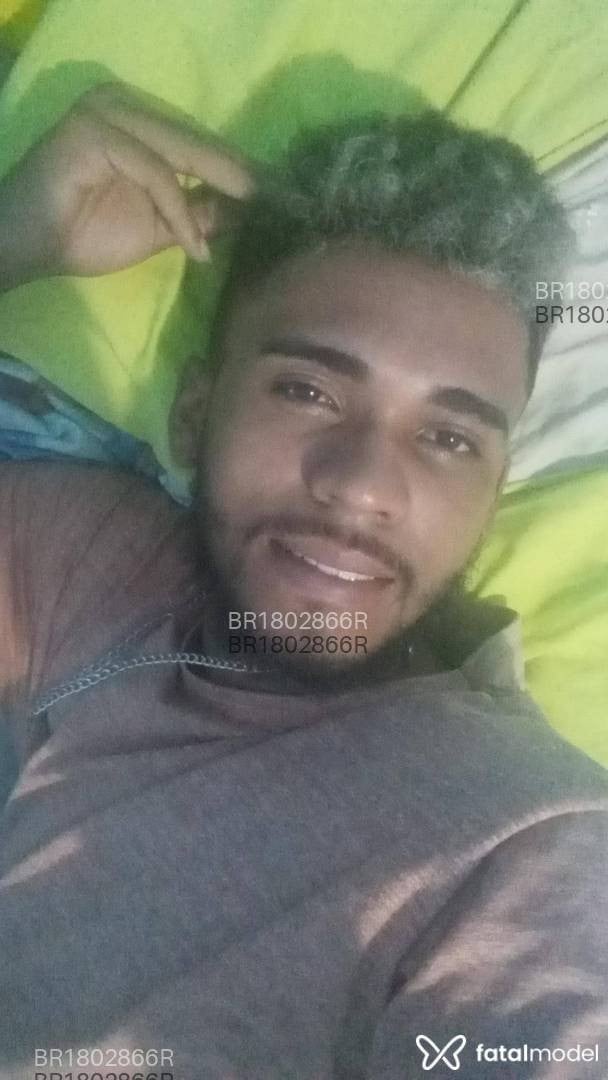 Acompanhante homem morena (o) de olhos pretos em Itapecuru Mirim - Rogério