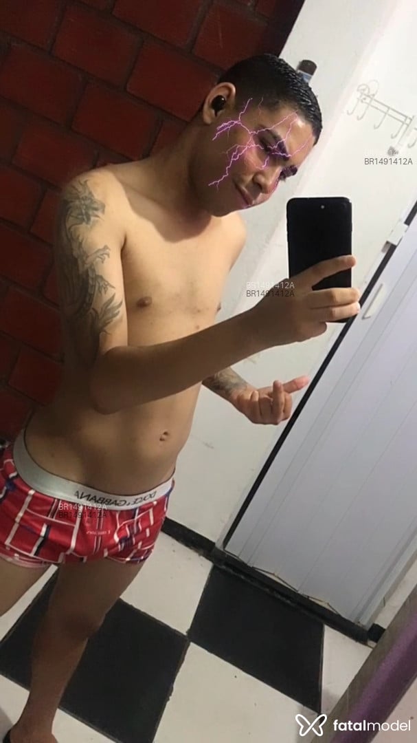 Acompanhante homem com cabelo castanho de olhos castanhos em Belo Horizonte - Walex Vieira