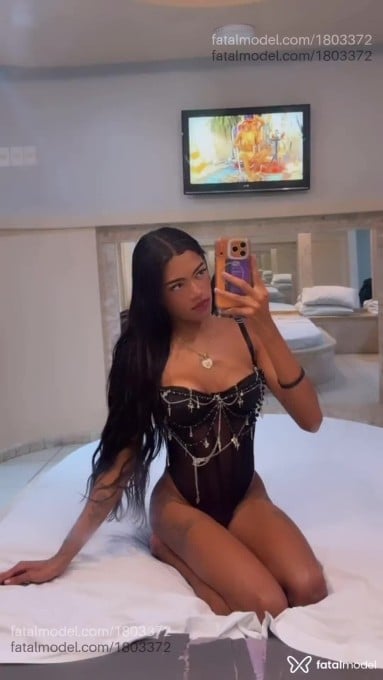 Acompanhante mulher trans morena (o) de olhos mel em Salvador - Naya Oliveira