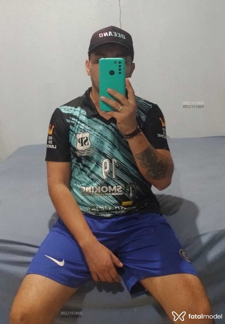Acompanhante homem com cabelo castanho de olhos castanhos em Chapecó - Teffer
