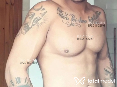 Acompanhante homem morena (o) de olhos castanhos em Virtual Acompanhante homem morena (o) de olhos castanhos em Virtual - Diogo Costta