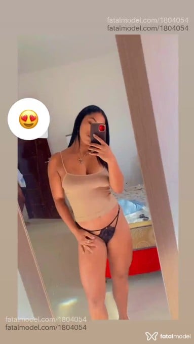 Acompanhante mulher morena (o) de olhos pretos - Kaline