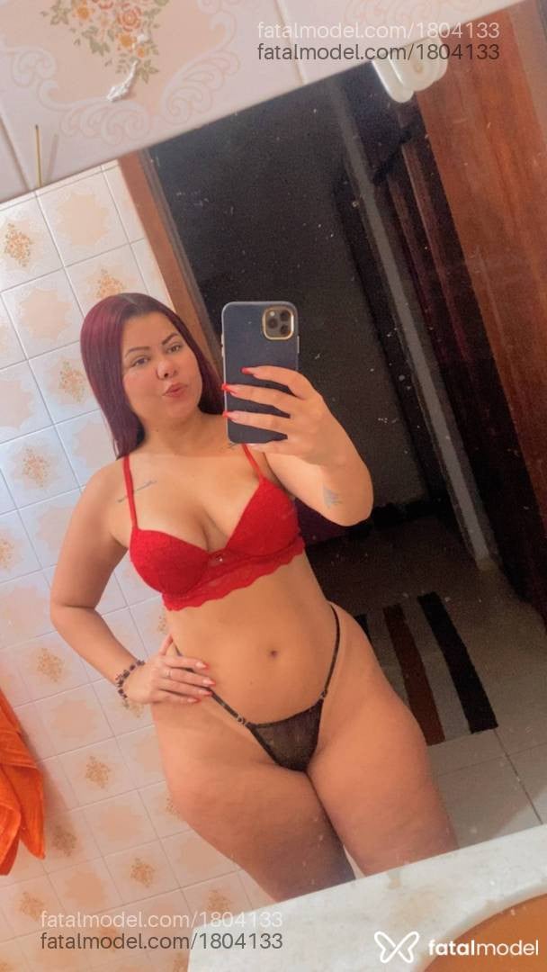 Acompanhante mulher ruiva (o) de olhos castanhos - Christal