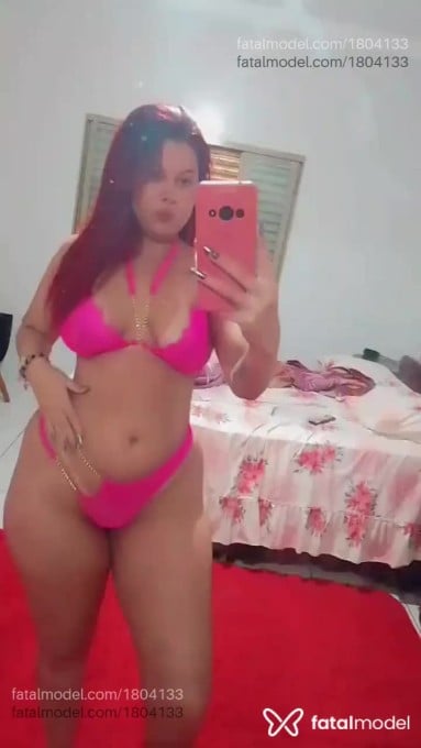 Acompanhante mulher ruiva (o) de olhos castanhos em Rio Verde - Christal