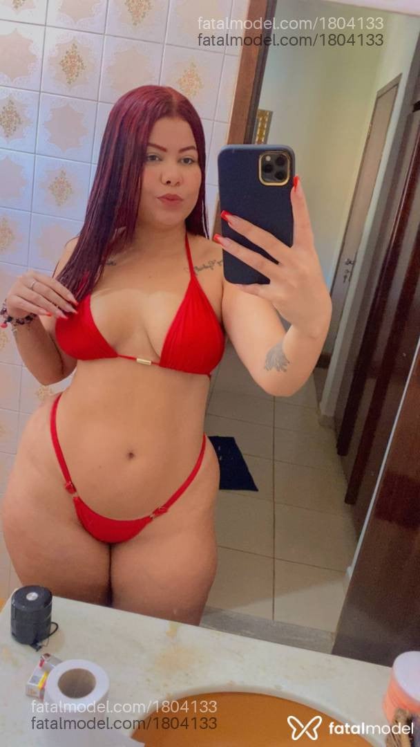 Acompanhante mulher ruiva (o) de olhos castanhos - Christal
