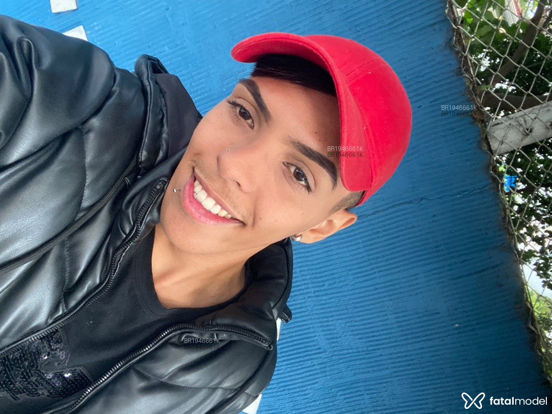 Acompanhante homem com cabelo castanho de olhos castanhos em Praia Grande - Gustavo Avelar