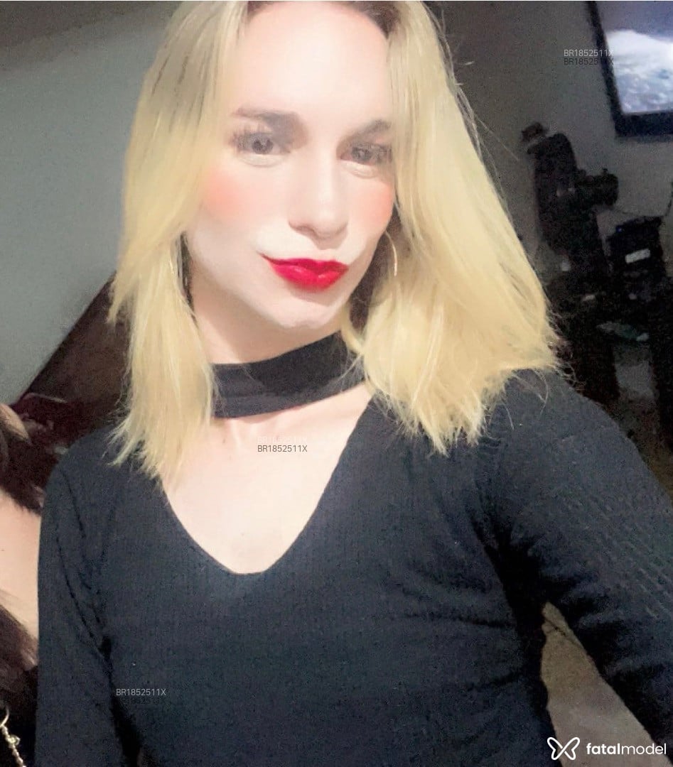 Acompanhante mulher trans loira (o) de olhos castanhos em São João Del Rei - Dasy Sol