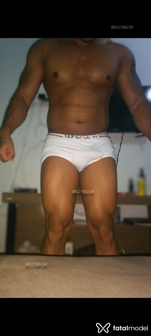 Acompanhante homem morena (o) de olhos castanhos em Cuiabá - Bruno Morais