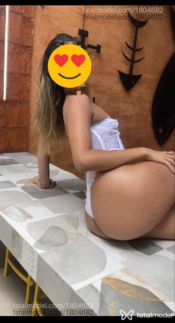 Acompanhante mulher loira (o) de olhos castanhos em Vila Velha - Lavínia