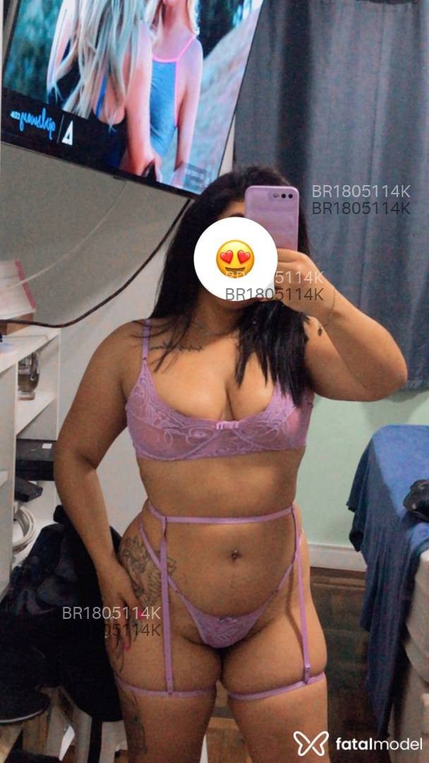 Acompanhante mulher morena (o) de olhos castanhos em Balneário Pinhal Acompanhante mulher morena (o) de olhos castanhos em Balneário Pinhal - Nicoli