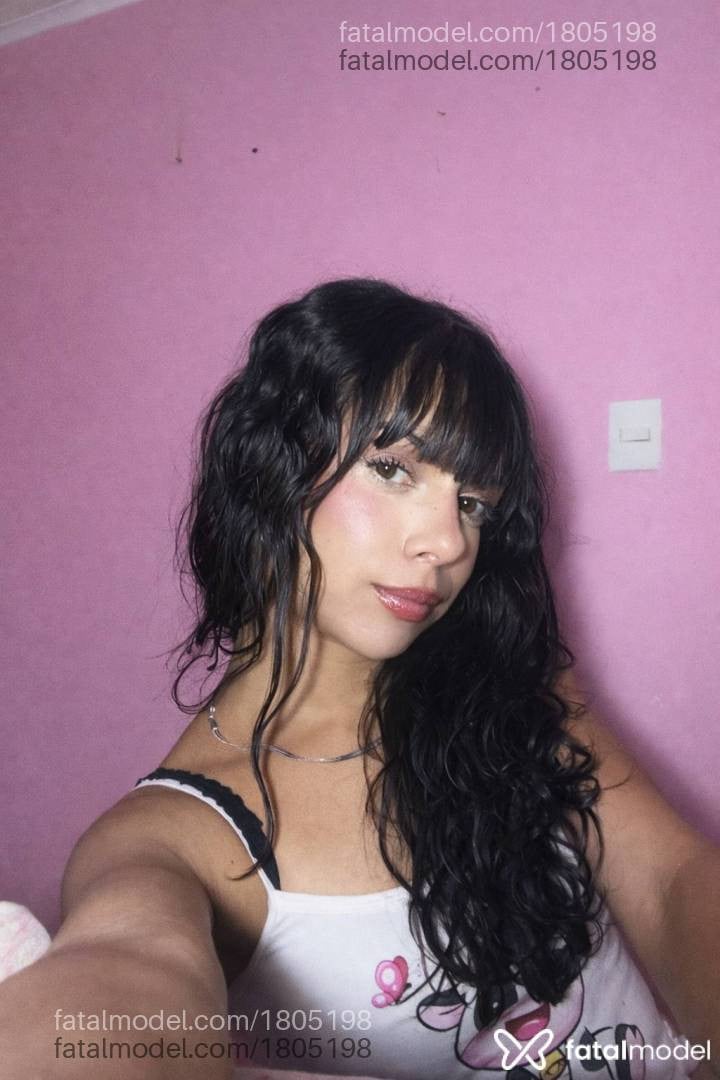 Acompanhante mulher trans morena (o) de olhos castanhos em Tijucas - Tayzinha
