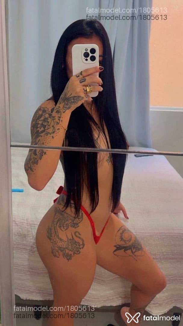 Acompanhante mulher morena (o) de olhos castanhos - Camila