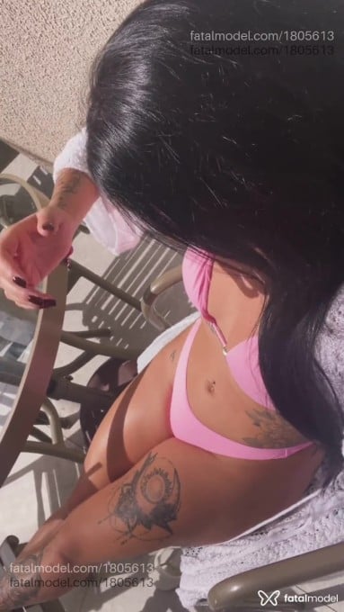 Acompanhante mulher morena (o) de olhos castanhos em Itapema - Camila