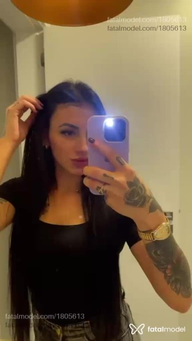 Acompanhante mulher morena (o) de olhos castanhos - Camila Acompanhante mulher morena (o) de olhos castanhos - Camila